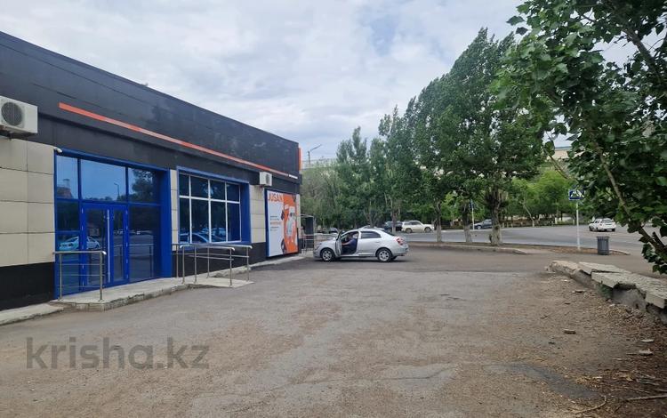 Офисы · 697.5 м² за 200 млн ₸ в Караганде, Казыбек би р-н — фото 2
