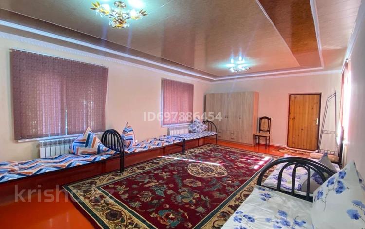 1 комната · 70 м² · 1 этаж, улица болатхан 17 — Ботанический сад за 25 000 ₸ в Туркестане — фото 4