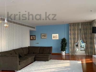4-комнатная квартира · 198 м² · 7/22 этаж, Аль-Фараби 77/1 за 2.4 млн ₸ в Алматы, Бостандыкский р-н