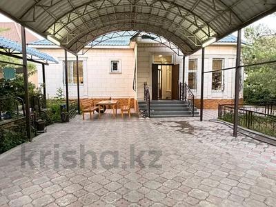 Отдельный дом · 5 комнат · 190 м² · 8 сот., мкр Самал-2 43 — Назарбекрва за 80 млн ₸ в Шымкенте, Абайский р-н