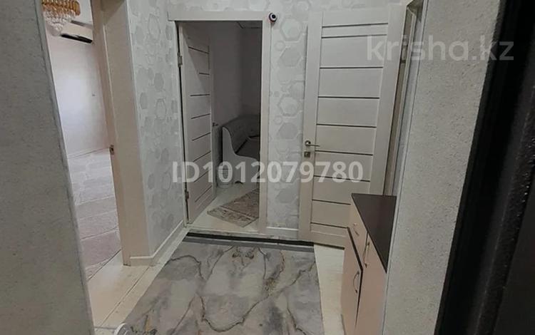 1-бөлмелі пәтер · 40 м², 32Б мкр 8, бағасы: 10 млн ₸ в Актау — фото 2