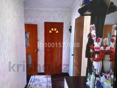 2-комнатная квартира · 45 м² · 5/5 этаж, мкр Жилгородок 52 — Кутузова за 9.5 млн 〒 в Актобе