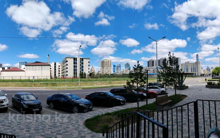 2-комнатная квартира · 45 м² · 2/12 этаж, Туран 34б — Пётефи, Кабанбай батыра за 15 000 ₸ в Астане, Нура р-н — фото 54