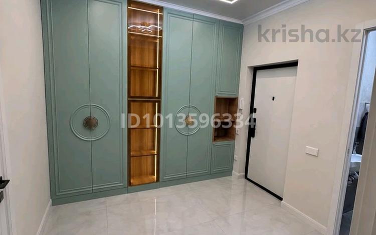 2-бөлмелі пәтер · 70 м², мкр Таугуль-3 42 — Щепкина 42, бағасы: 450 000 ₸ в Алматы, Ауэзовский р-н — фото 2