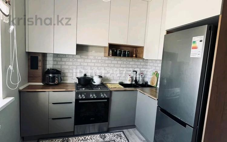 1-бөлмелі пәтер · 64 м² · 4/5 қабат, Аймурат шаменова 34, бағасы: 130 000 ₸ в  — фото 2