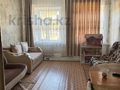 2-комнатная квартира · 56 м² · 2/2 этаж, Еламана Байгазиева за 4.9 млн 〒 в Темиртау