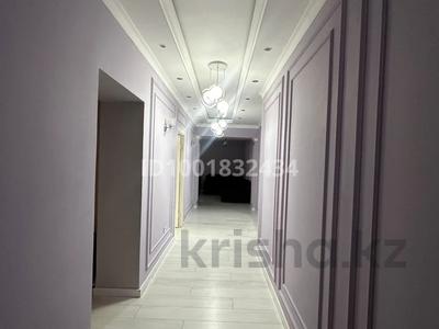 4-комнатная квартира · 130 м² · 3/19 этаж, Брусиловского 159 — Брусиловского, Абая за 550 000 〒 в Алматы, Алмалинский р-н