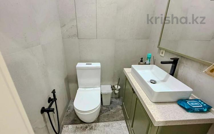 2-бөлмелі пәтер · 80 м² · 2/7 қабат, Болашак 16, бағасы: 65 млн ₸ в Талдыкоргане — фото 2