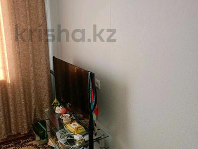 1-бөлмелі пәтер · 33 м² · 4/5 қабат, Площадь Абая 23, бағасы: 9 млн 〒 в им. Касыма кайсеновой