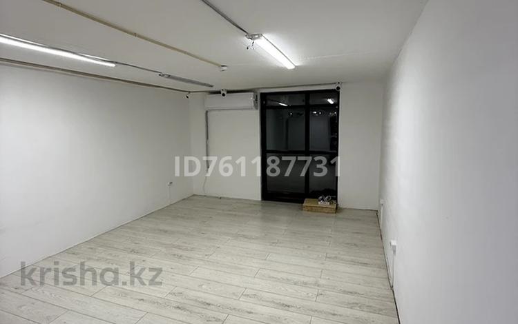 Свободное назначение, офисы, магазины и бутики, склады, салоны красоты, медцентры и аптеки, образование, развлечения, конференц-залы, кабинеты и рабочие места, студии · 90 м² за 414 000 〒 в Астане, Сарайшык р-н — фото 21
