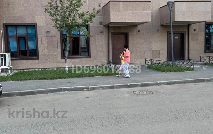 2-бөлмелі пәтер · 64.3 м² · 2/8 қабат, Арнау 2 — Улы дала, бағасы: 42 млн ₸ в Астане, Есильский р-н — фото 47