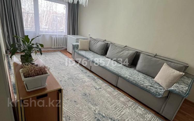 3-бөлмелі пәтер · 57 м² · 5/5 қабат, Михаэлиса 22/1 — Гастроном Ромашка, бағасы: 23 млн ₸ в Усть-Каменогорске — фото 2