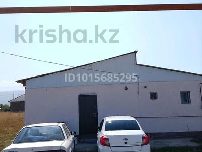 Отдельный дом · 3 комнаты · 80 м² · 8 сот., Тауелсыздык — Возле мечети Шынасыл за 15 млн ₸ в Узынагаш