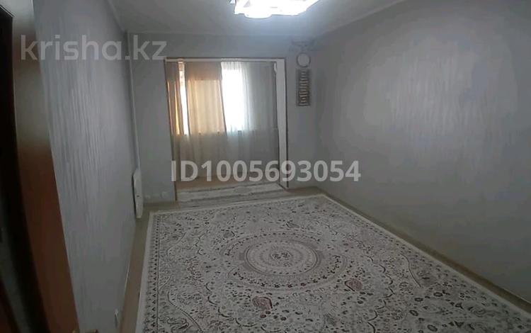 3-бөлмелі пәтер · 70 м² · 4/5 қабат, 12-й мкр 50 — Школа гимназия #13 и #12 а также детские сады Балдырган и Топотушки., бағасы: 17 млн ₸ в Актау — фото 2