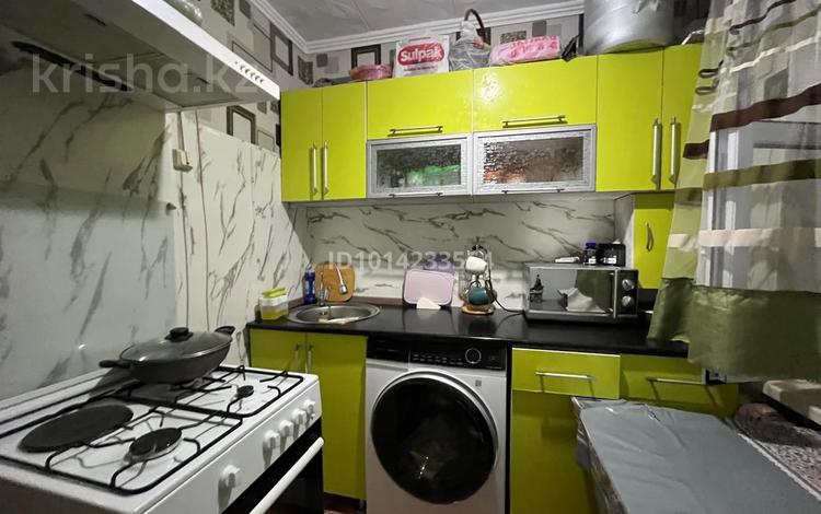 2-комнатная квартира · 45 м² · 5/5 этаж, мкр Акбулак 26 — Торговый центр за 10.5 млн ₸ в Таразе — фото 2