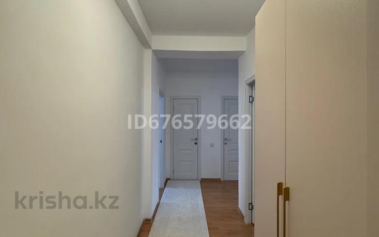2-бөлмелі пәтер · 72 м² · 1/5 қабат, мкр Нурсая 71/1, бағасы: 27 млн ₸ в Атырау — фото 10