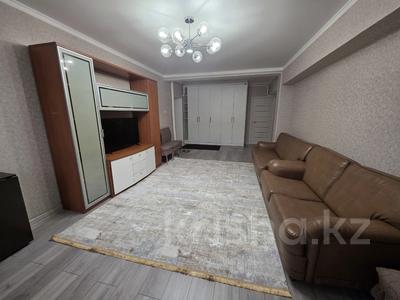 3-комнатная квартира · 55 м² · 1/5 этаж, Шокана Уалиханова — Кабанбай батыра за 350 000 ₸ в Алматы, Медеуский р-н