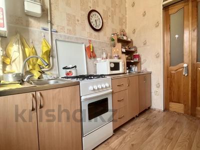 3-бөлмелі пәтер · 70 м² · 1/2 қабат, АВИАГОРОДОК, бағасы: 11 млн ₸ в Актобе, мкр Авиатор