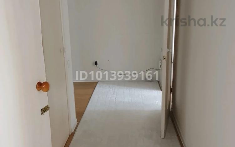1-бөлмелі пәтер · 44.4 м² · 9/12 қабат, Кошкарбаева 40, бағасы: 22 млн ₸ в Астане, Сарайшык р-н — фото 2