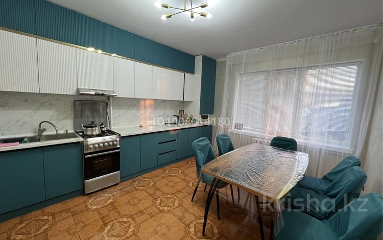 2-бөлмелі пәтер · 75 м² · 5/9 қабат, Авангард 2 мкр 23А, бағасы: 200 000 ₸ в Атырау, мкр Авангард-2 — фото 2