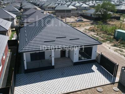 Отдельный дом · 5 комнат · 255 м² · 5 сот., Мкр Карлыгаш 7 — Школа за 43 млн ₸ в Каскелене