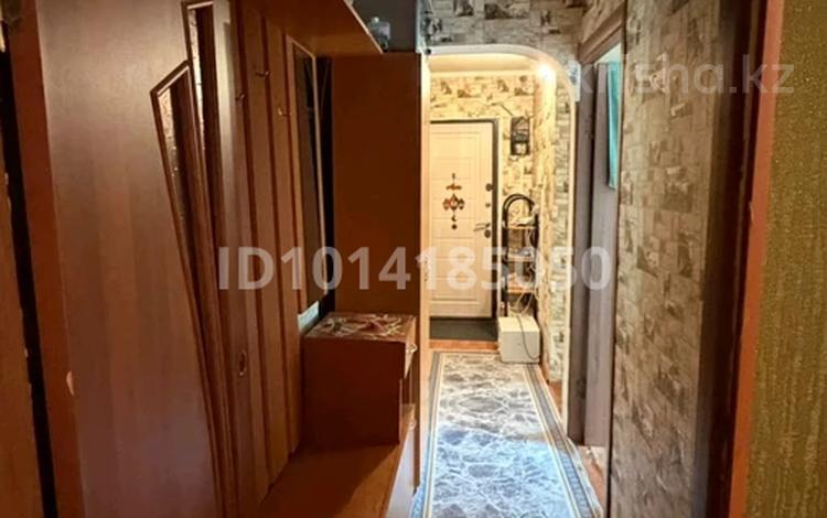 3-комнатная квартира · 58 м² · 3/5 этаж, Абая 25 за 15 млн ₸ в Атырау — фото 2