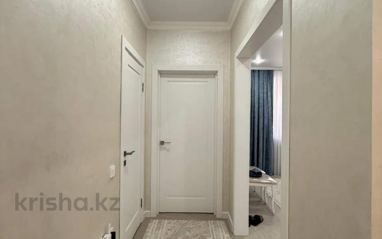 3-комнатная квартира · 103.6 м² · 1/5 этаж, мкр. Алтын орда за 40 млн ₸ в Актобе — фото 2