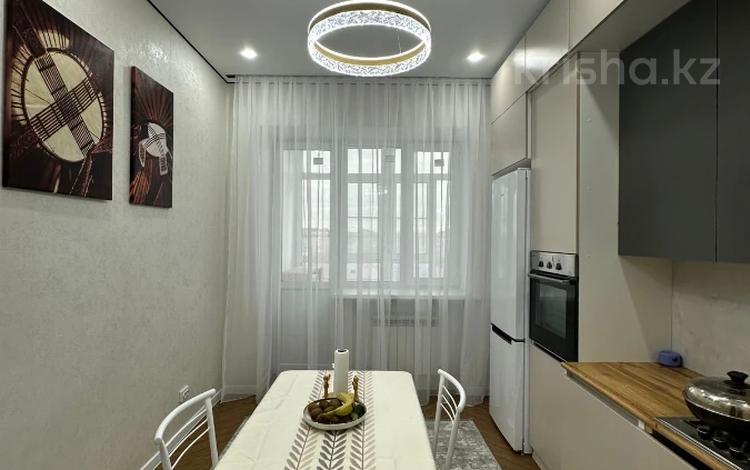 1-бөлмелі пәтер · 47.8 м² · 9/10 қабат, мкр. Алтын орда, Алия Молдогулова, бағасы: 22.2 млн ₸ в Актобе — фото 2