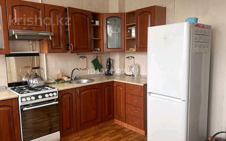 2-комнатная квартира · 54 м² · 5/8 этаж, мкр Орбита-3 26 за 250 000 ₸ в Алматы, Бостандыкский р-н — фото 2