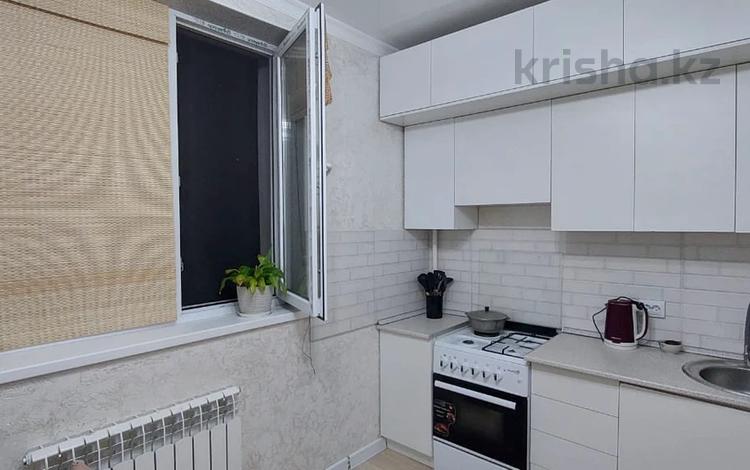 2-комнатная квартира, 60 м², 2/6 этаж, 16-й мкр 43/1