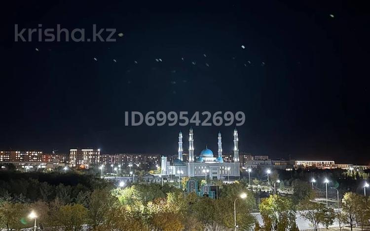 2-бөлмелі пәтер · 70 м² · 6/10 қабат, мкр Юго-Восток, Камали Дүйсембекова 53/8, бағасы: 37 млн ₸ в Караганде, Казыбек би р-н — фото 2