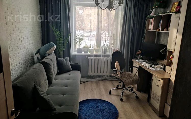 2-комнатная квартира, 54 м², 1/5 этаж, абая за 19 млн 〒 в Петропавловске — фото 2