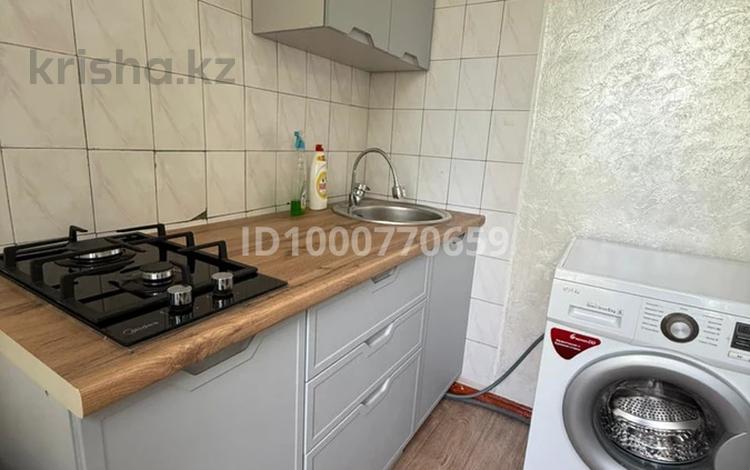 2-комнатная квартира · 38 м² · 3/5 этаж, Владимирского 2А за 130 000 ₸ в Атырау, мкр Авангард-4 — фото 2
