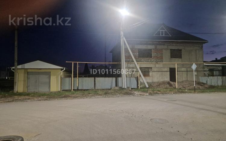 Отдельный дом · 5 комнат · 250 м² · 20 сот., Российская 15 — Глинный за 21 млн ₸ в Рудном — фото 2
