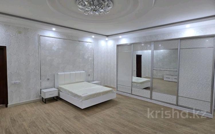 Отдельный дом · 6 комнат · 500 м², 15-й мкр 4 за 1.8 млн ₸ в Актау — фото 7