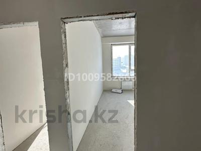 2-комнатная квартира · 56.8 м² · 3/9 этаж, Есенберлина 94 за 30 млн 〒 в Усть-Каменогорске