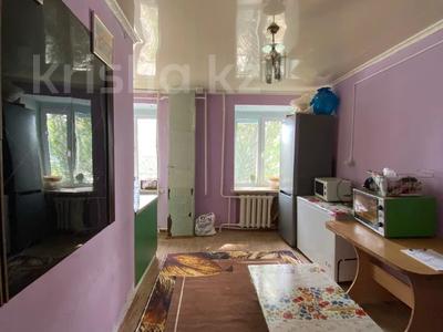 3-комнатная квартира · 72.6 м² · 1/5 этаж, мкр 8, Гришина за 14.5 млн ₸ в Актобе