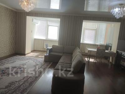 3-комнатная квартира, 102 м², 5/5 этаж, проспект Тауелсиздик за 25.5 млн 〒 в Актобе