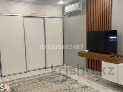 1-бөлмелі пәтер · 51 м² · 4/10 қабат, Кенесары хана 54/11, бағасы: 18 000 ₸ в Алматы, Наурызбайский р-н
