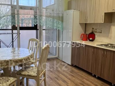 2-бөлмелі пәтер · 56.7 м² · 1/5 қабат, Михайловка ш/а., Сакена 10 — Рядом Школа #83, бағасы: 250 000 ₸ в Караганде, Казыбек би р-н