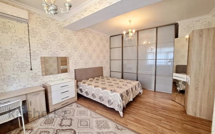3-бөлмелі пәтер · 100 м² · 3/9 қабат, Богенбай батыра — Айманова, бағасы: 490 000 ₸ в Алматы, Алмалинский р-н — фото 2