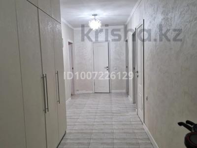 3-комнатная квартира · 90 м² · 2/5 этаж, Жунис абугалиева 4 — Школа гимназия Зияткер за 35 млн 〒 в Балхаше