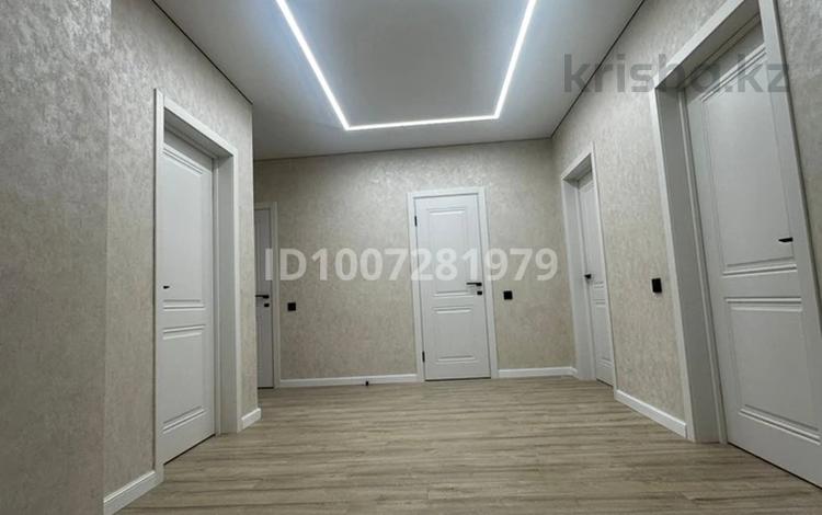 3-бөлмелі пәтер · 110.1 м² · 4/6 қабат, мкр Астана — Площадь 1 Президента, многопрофильная больница, бағасы: 55 млн ₸ в Уральске — фото 2
