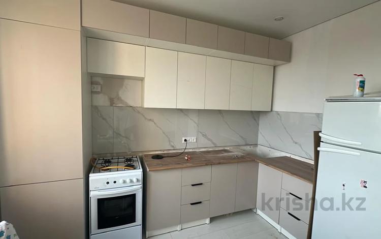 3-бөлмелі пәтер · 75 м² · 4/9 қабат, Самал, бағасы: 33 млн ₸ в Уральске — фото 2