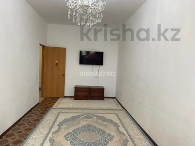 2-бөлмелі пәтер, 70 м², 3/5 қабат, мкр 12, Богенбай батыра 32/3, бағасы: 22.5 млн 〒 в Актобе, мкр 12