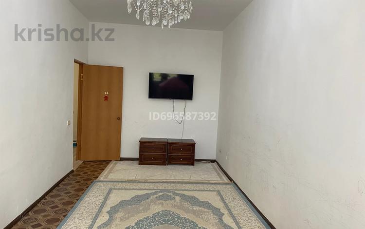 2-комнатная квартира · 70 м² · 3/5 этаж, мкр 12, Богенбай батыра 32/3 за 22 млн 〒 в Актобе — фото 2