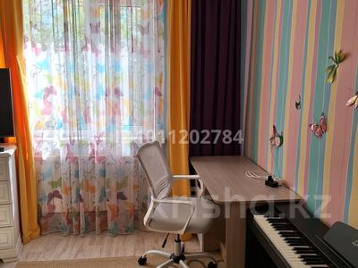 3-комнатная квартира · 70 м² · 4/5 этаж, мкр 8 289 — Аллея влюбленных школа 17 за 25 млн ₸ в Актобе