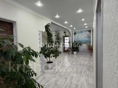 Отдельный дом · 5 комнат · 175.5 м² · 10.8 сот., 255 за 42 млн ₸ в Актобе, жилой массив Кирпичный