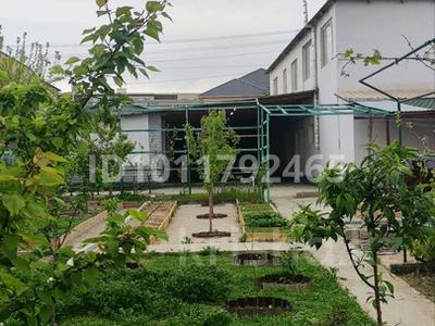 Отдельный дом · 6 комнат · 168 м² · 7.4 сот., Акикат 588 — Жасмин бизнес центр рядом за 27 млн 〒 в Атамекене