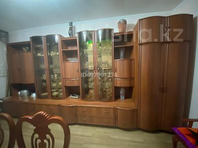 3-бөлмелі пәтер · 70 м² · 2/5 қабат, ул. Байзак батыра 146 — С улицей Абая, бағасы: 30 млн ₸ в Таразе